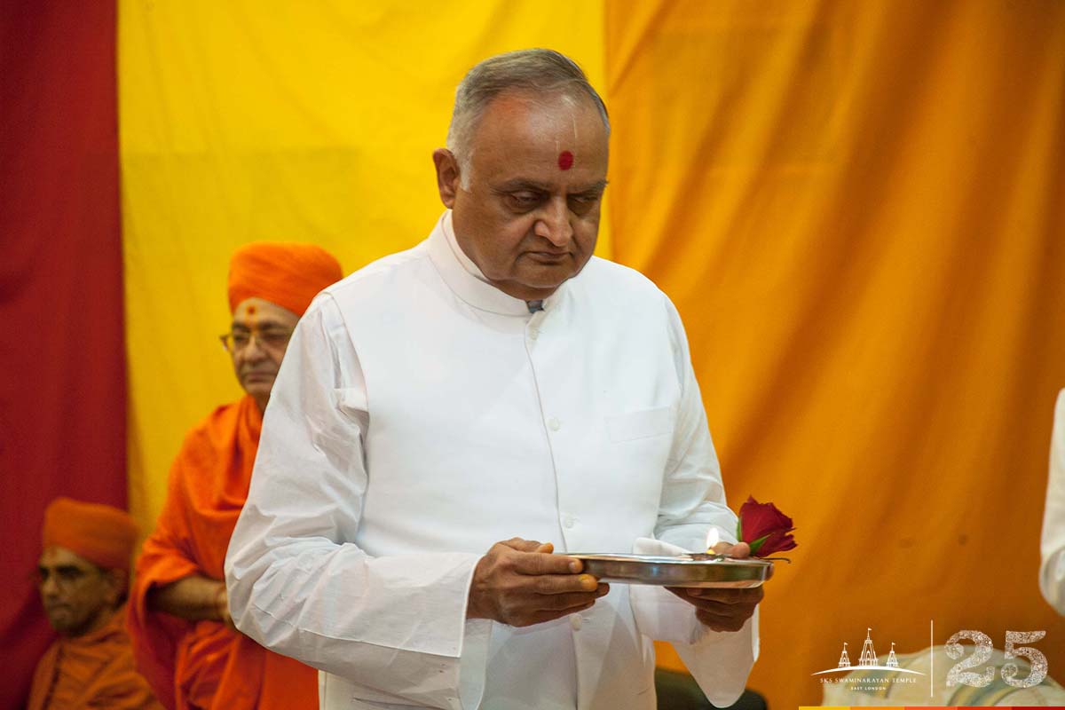 ©1987-2017 SKS Swaminarayan Temple East London